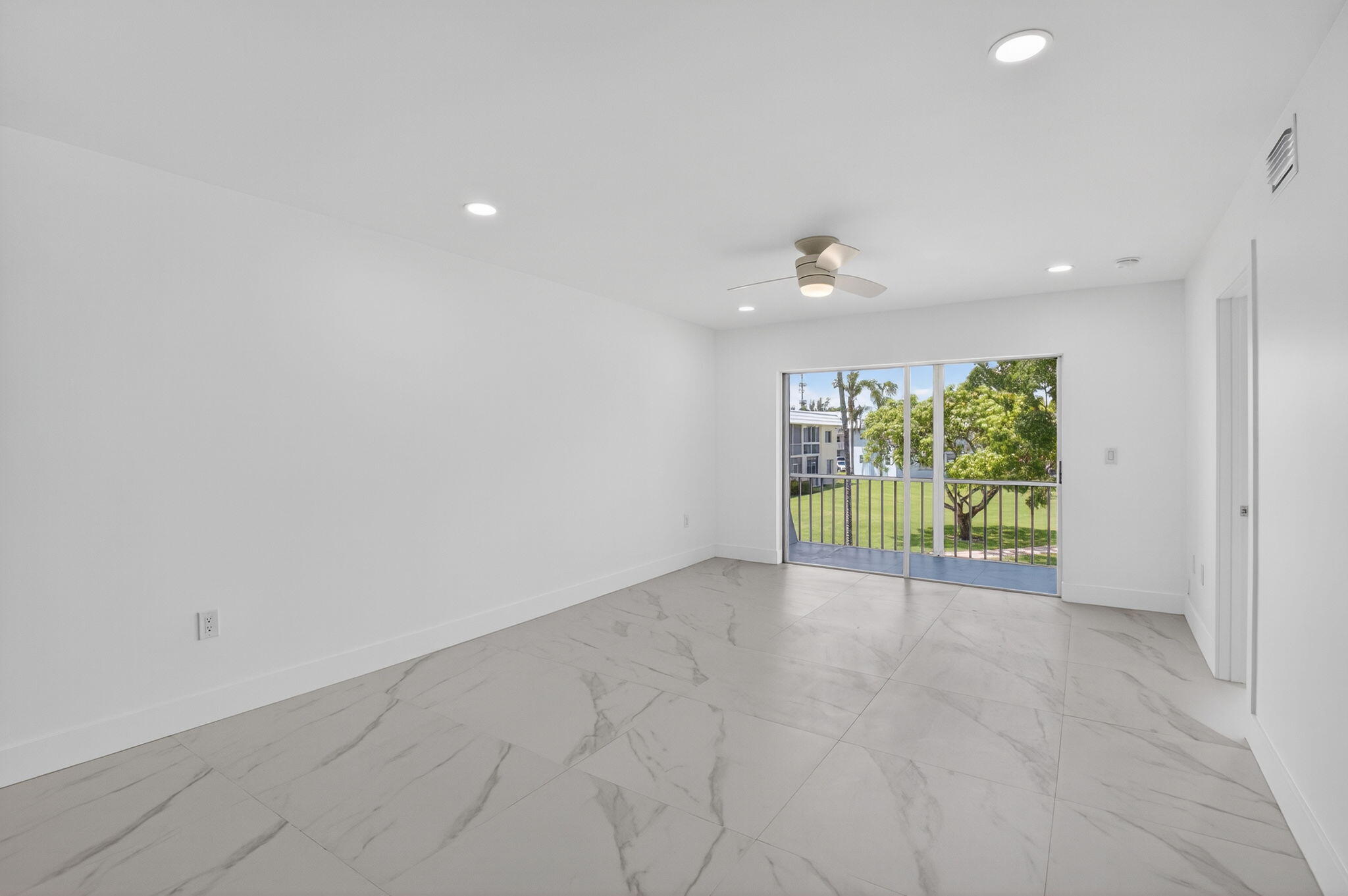 9886 Marina 622 Boulevard 622