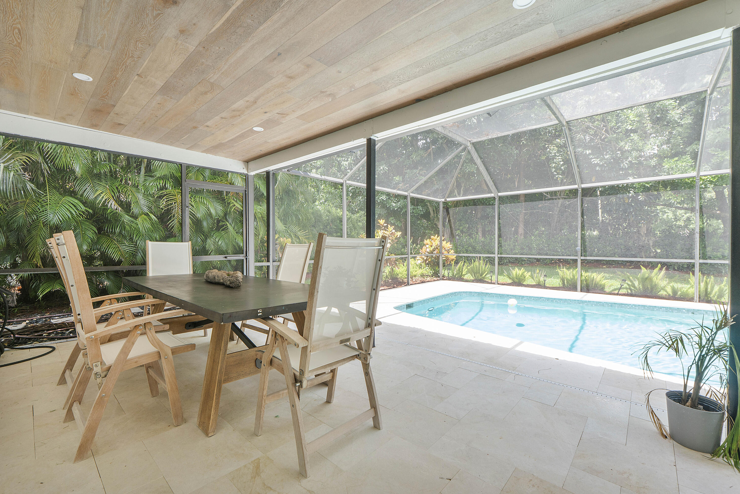 2421 NW 36th Street