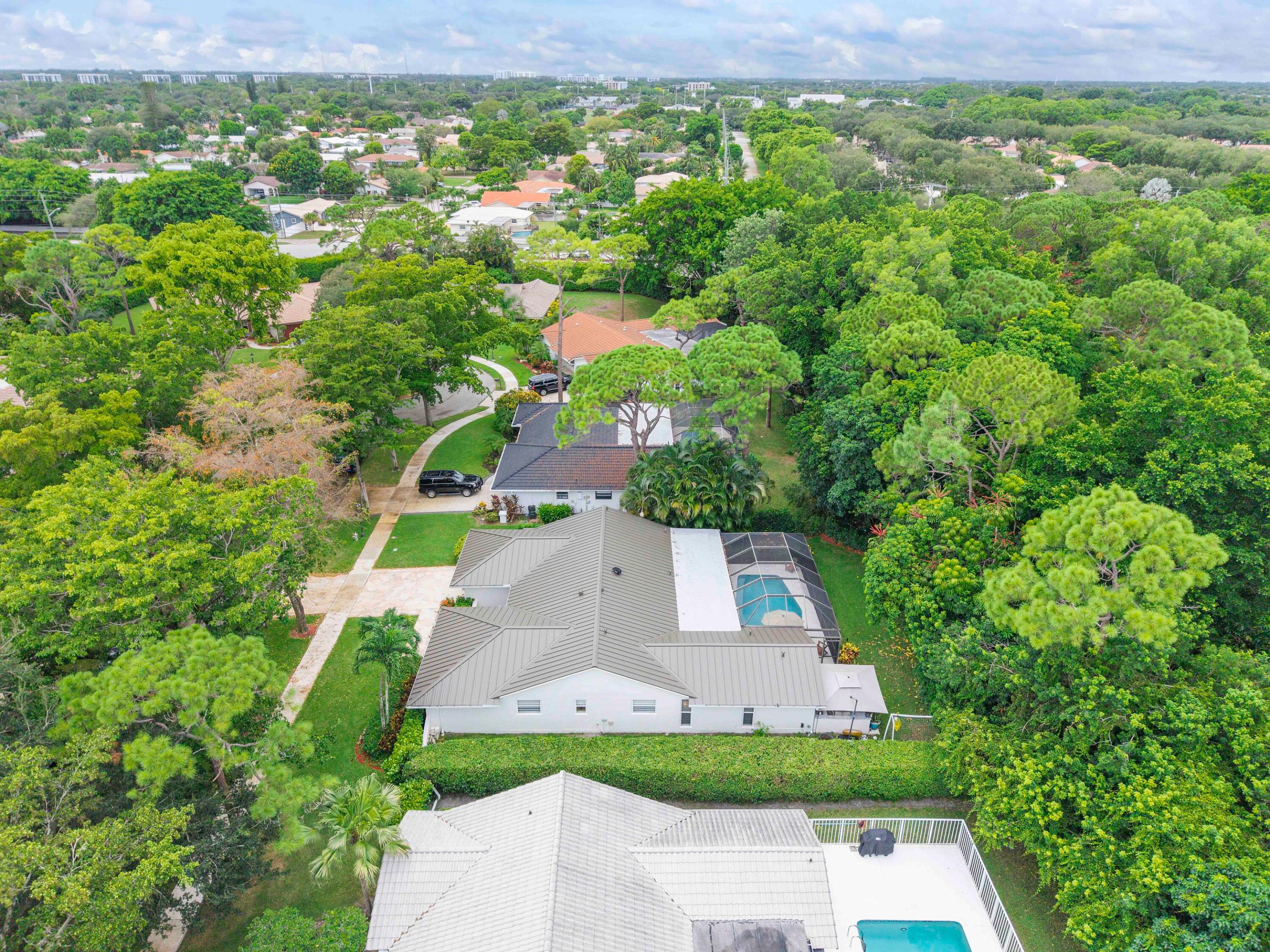 2421 NW 36th Street