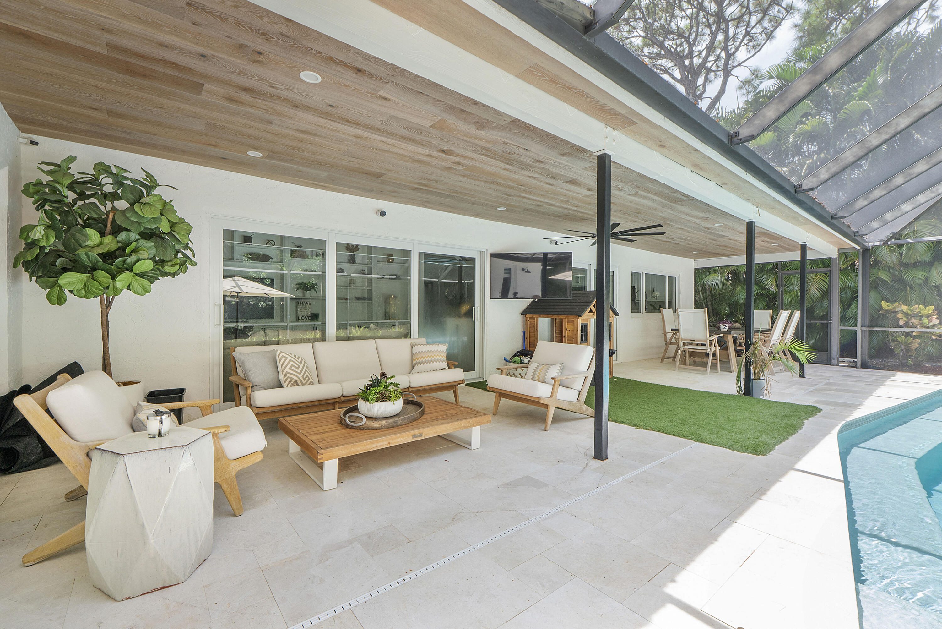 2421 NW 36th Street