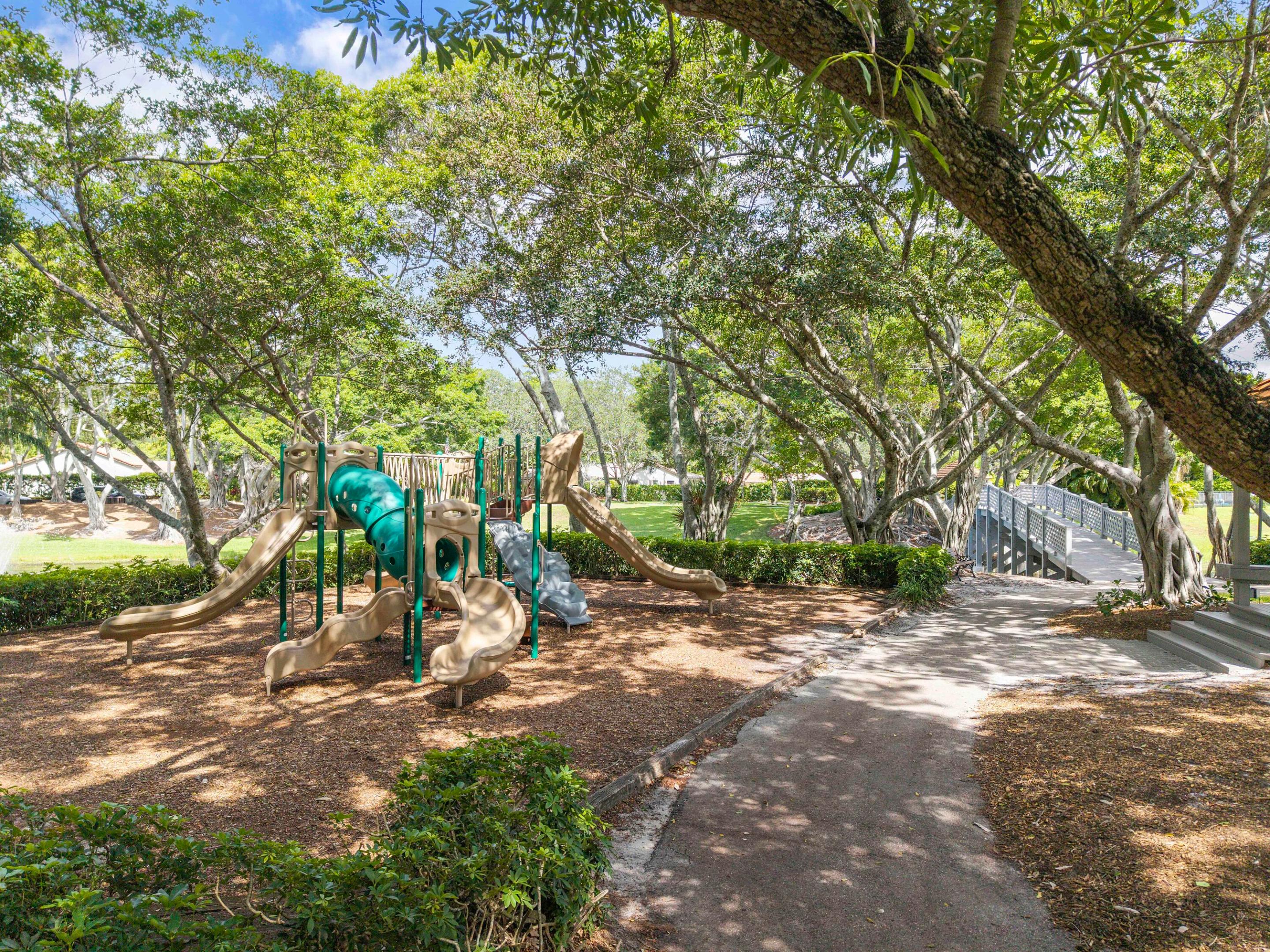 2421 NW 36th Street