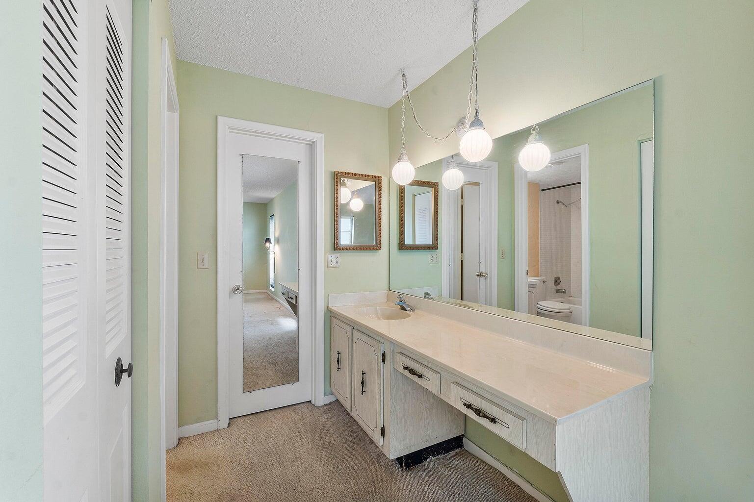 1141 Violet Terrace 101