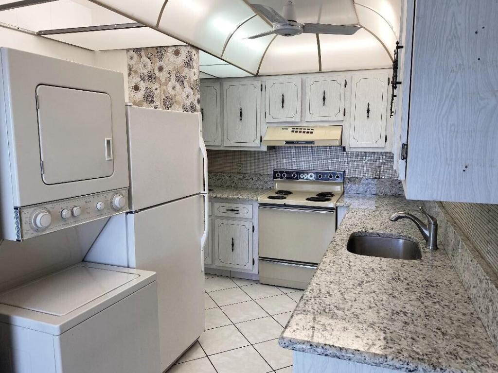 1141 Violet Terrace 101