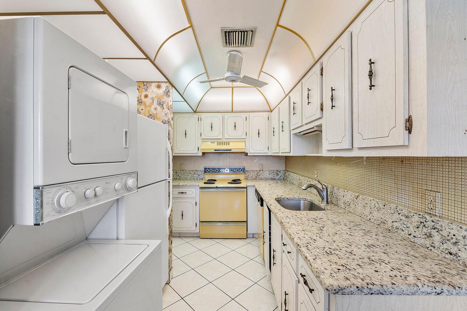 1141 Violet Terrace 101