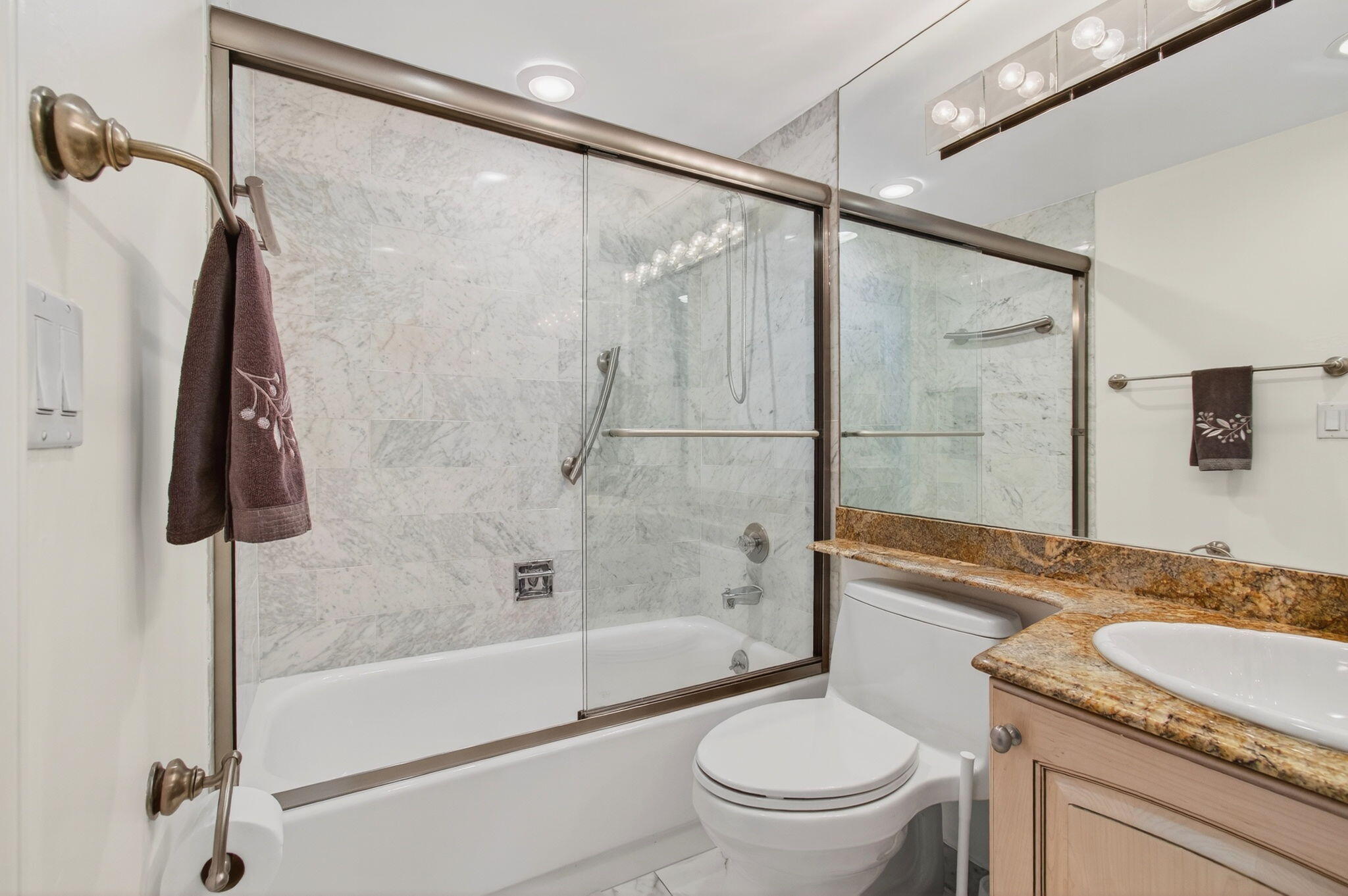 4511 S Ocean Boulevard 1004