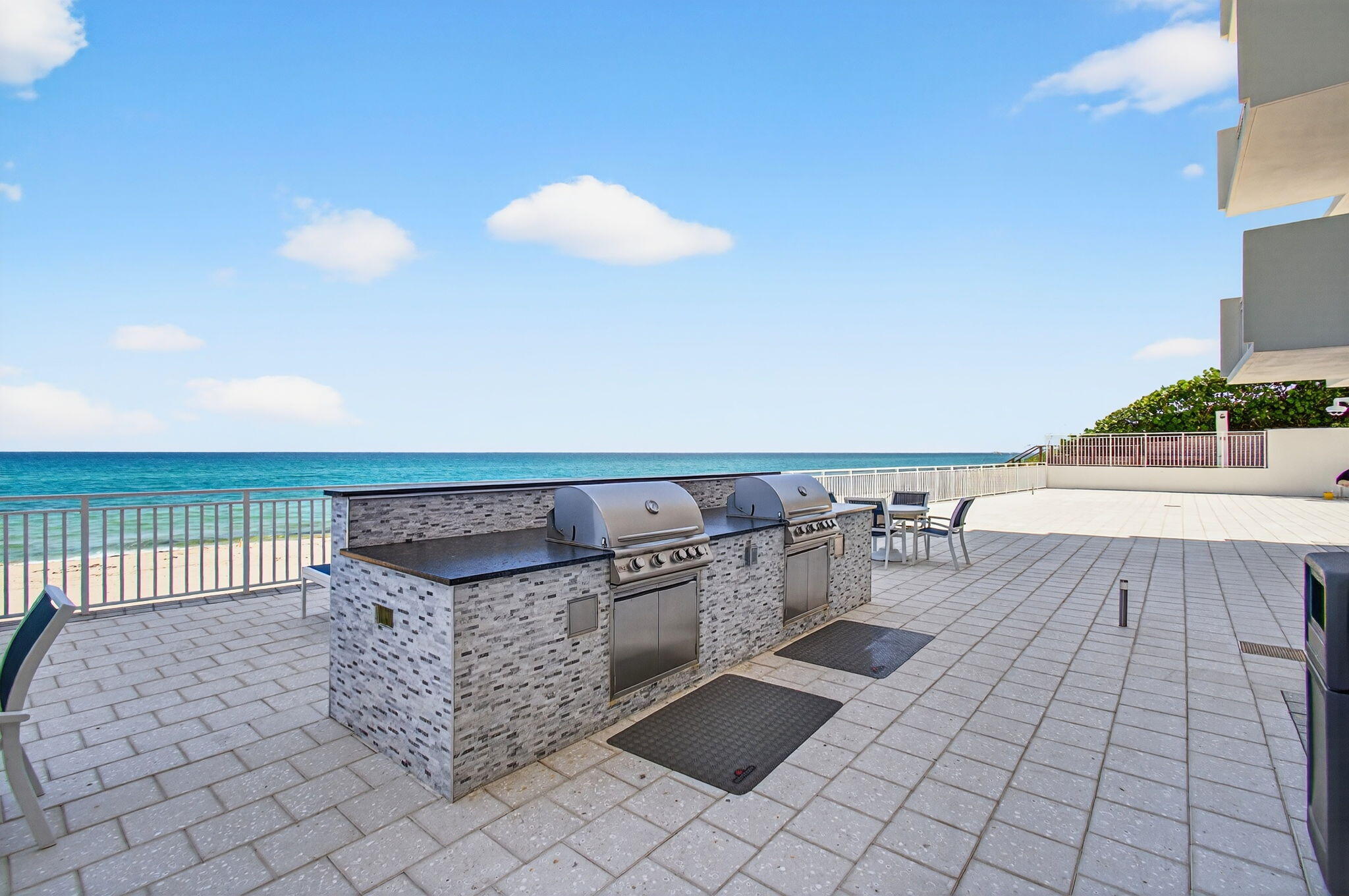 4511 S Ocean Boulevard 1004