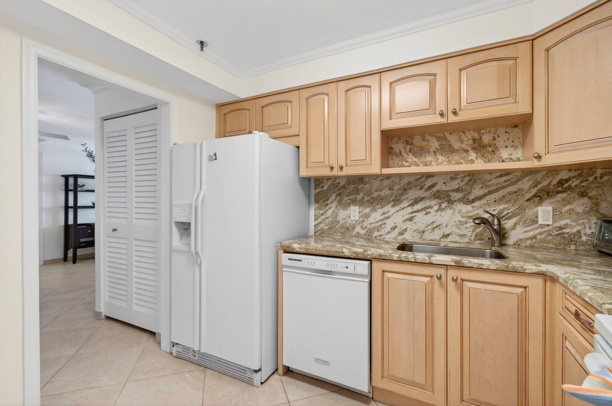 4511 S Ocean Boulevard 1004