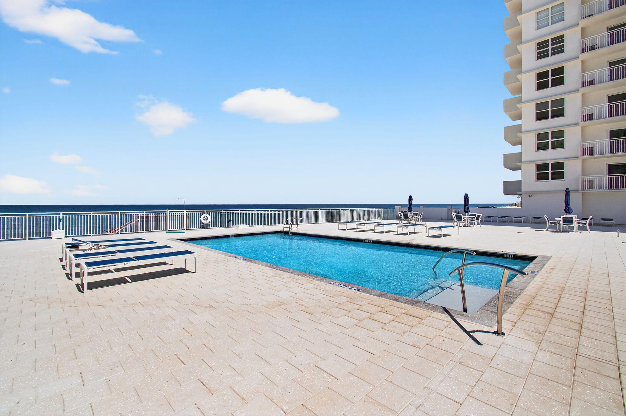 4511 S Ocean Boulevard 1004