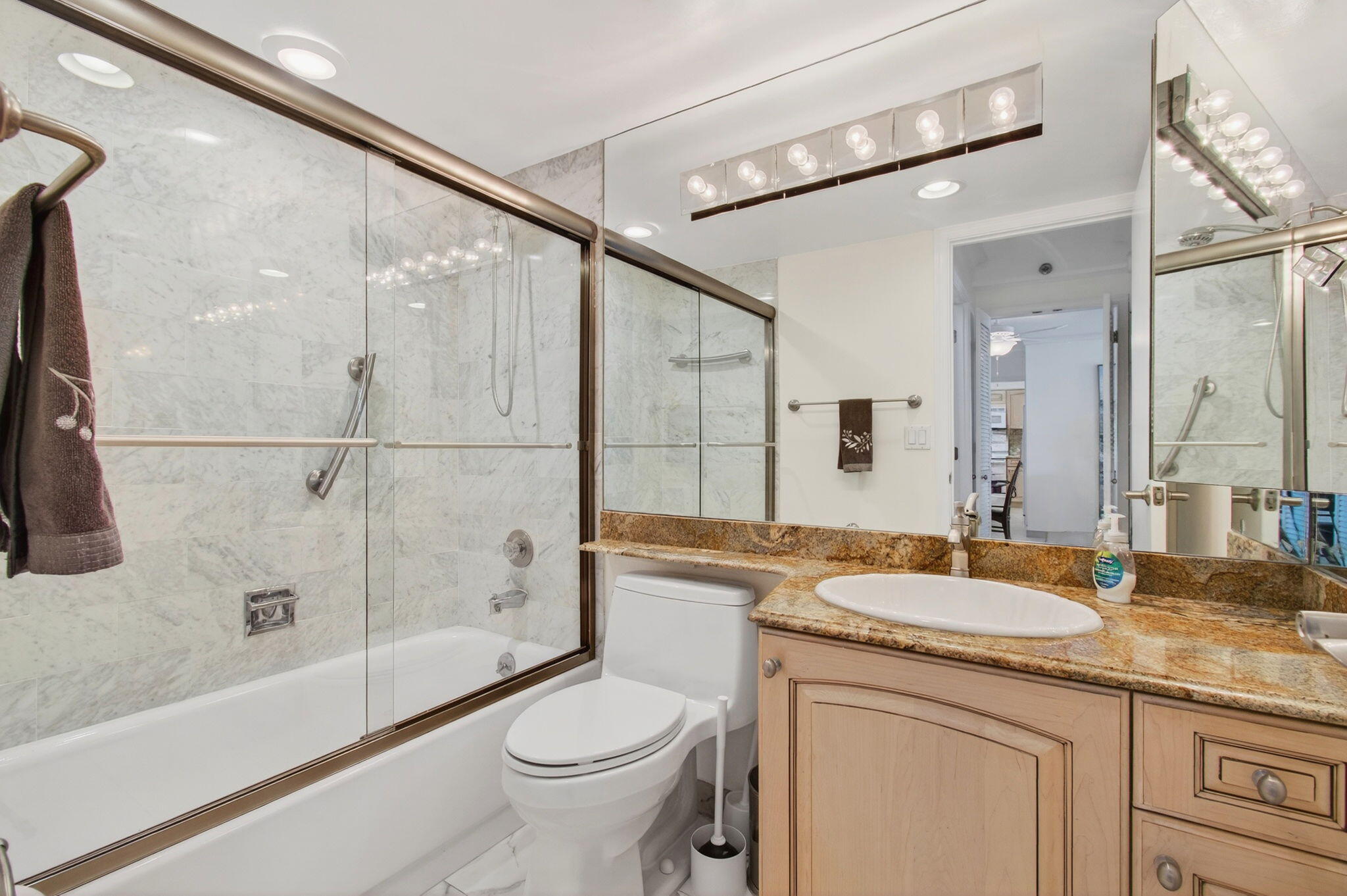 4511 S Ocean Boulevard 1004