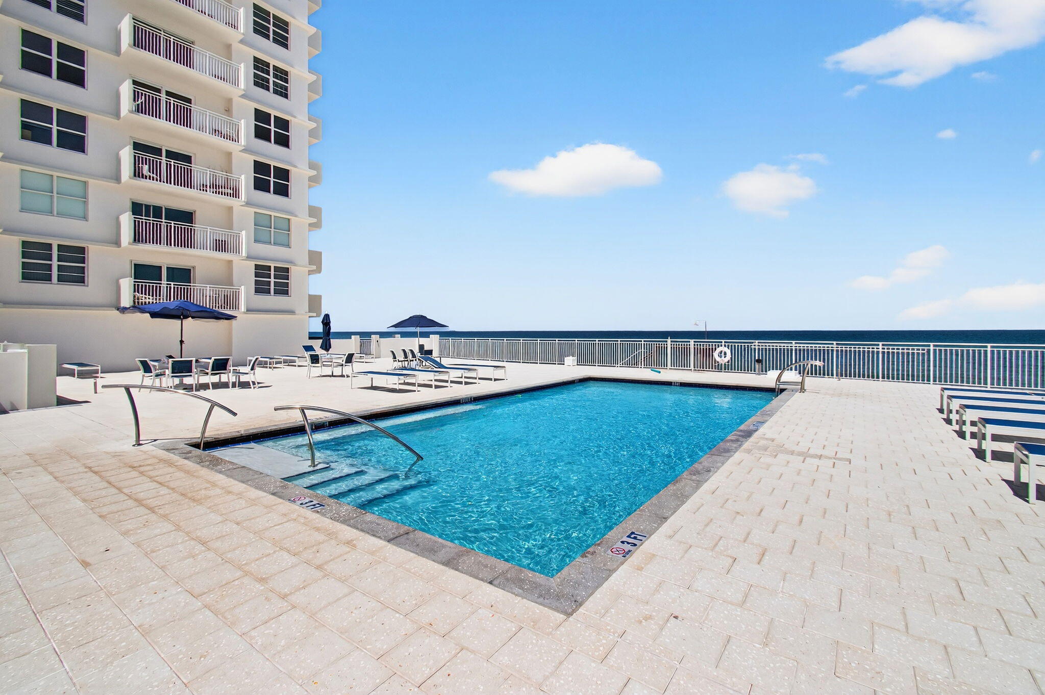 4511 S Ocean Boulevard 1004