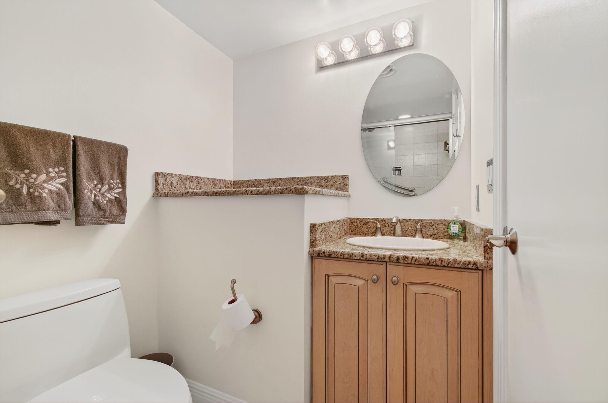 4511 S Ocean Boulevard 1004