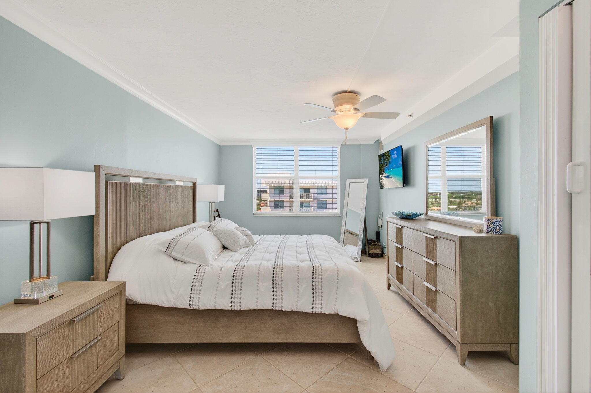 4511 S Ocean Boulevard 1004
