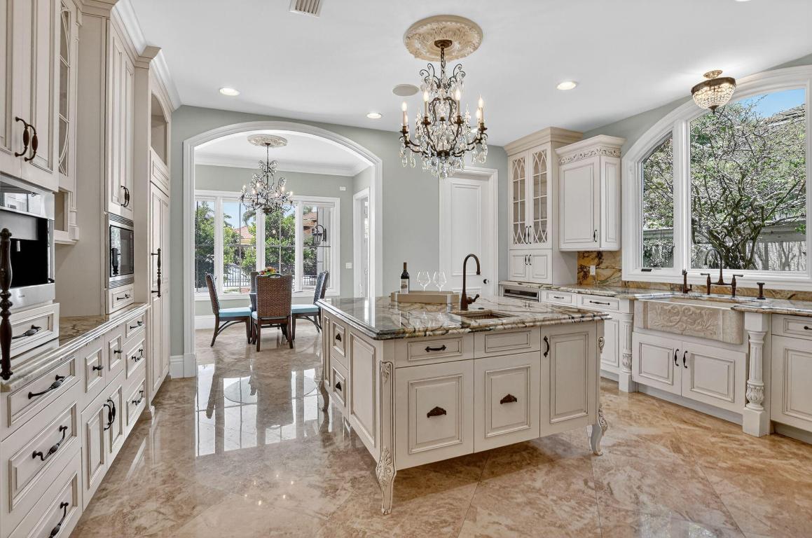 377 E Coconut Palm Road