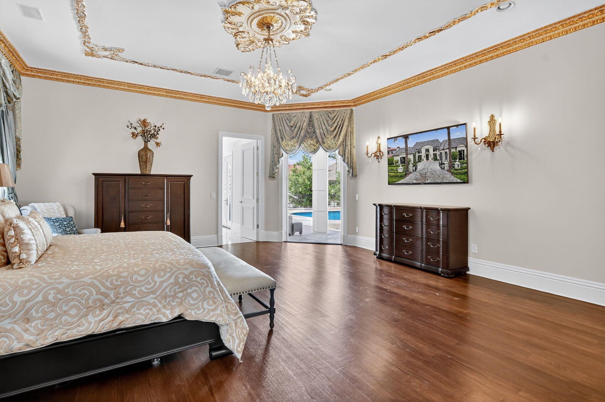 377 E Coconut Palm Road