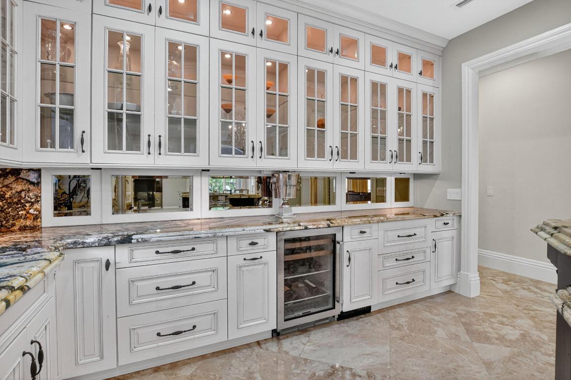 377 E Coconut Palm Road