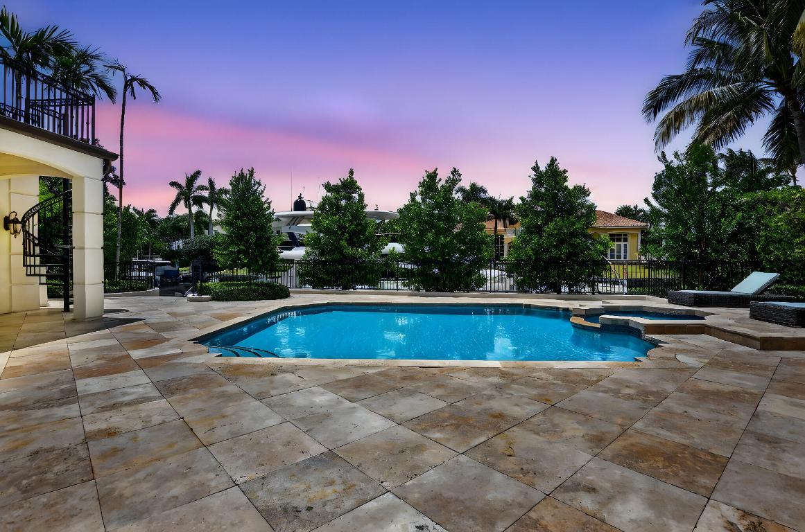 377 E Coconut Palm Road