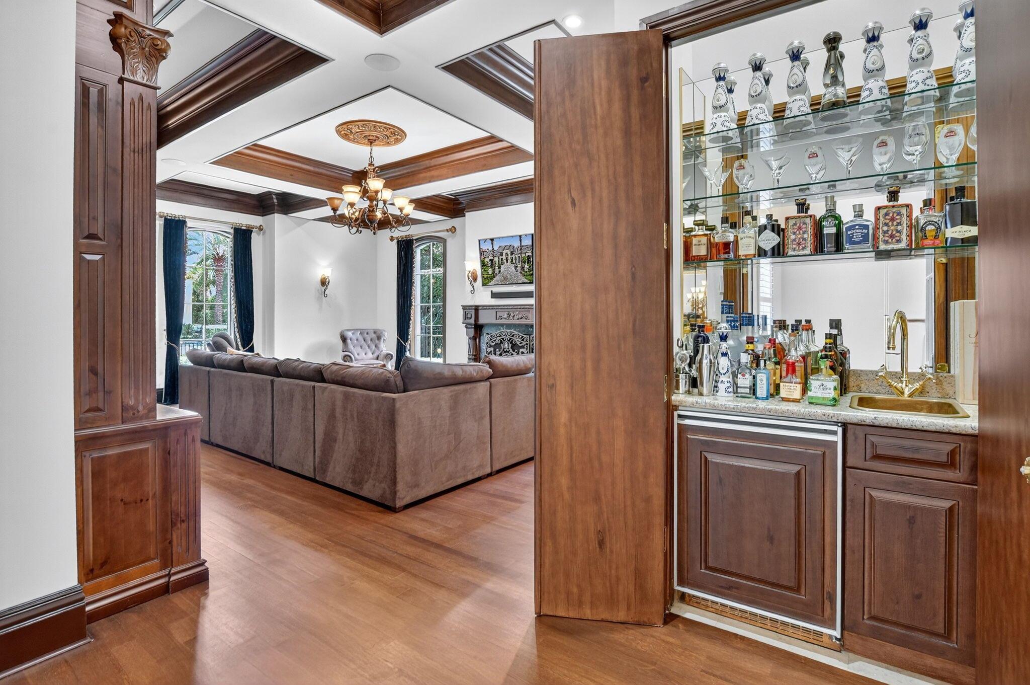 377 E Coconut Palm Road