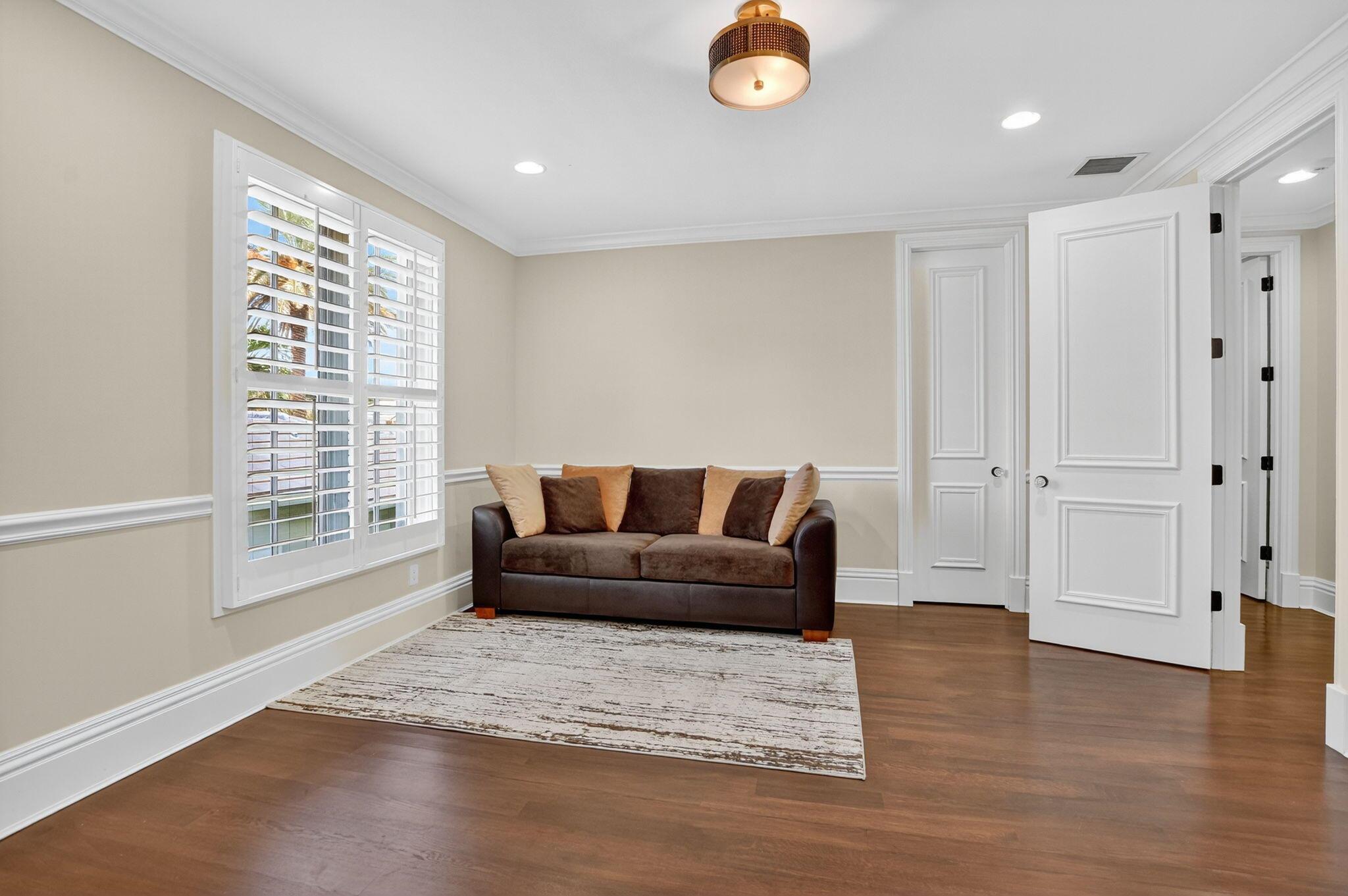 377 E Coconut Palm Road