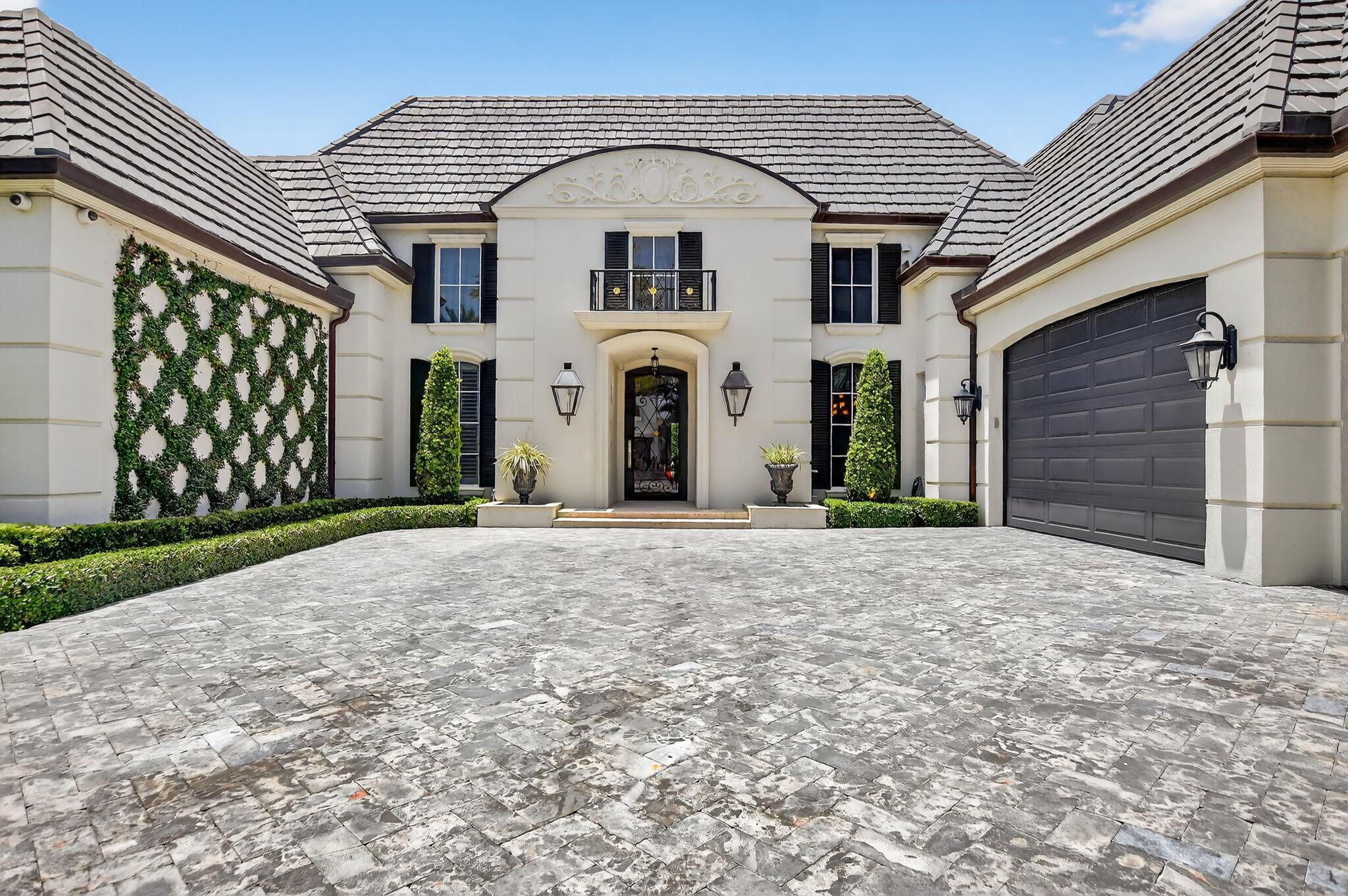 377 E Coconut Palm Road