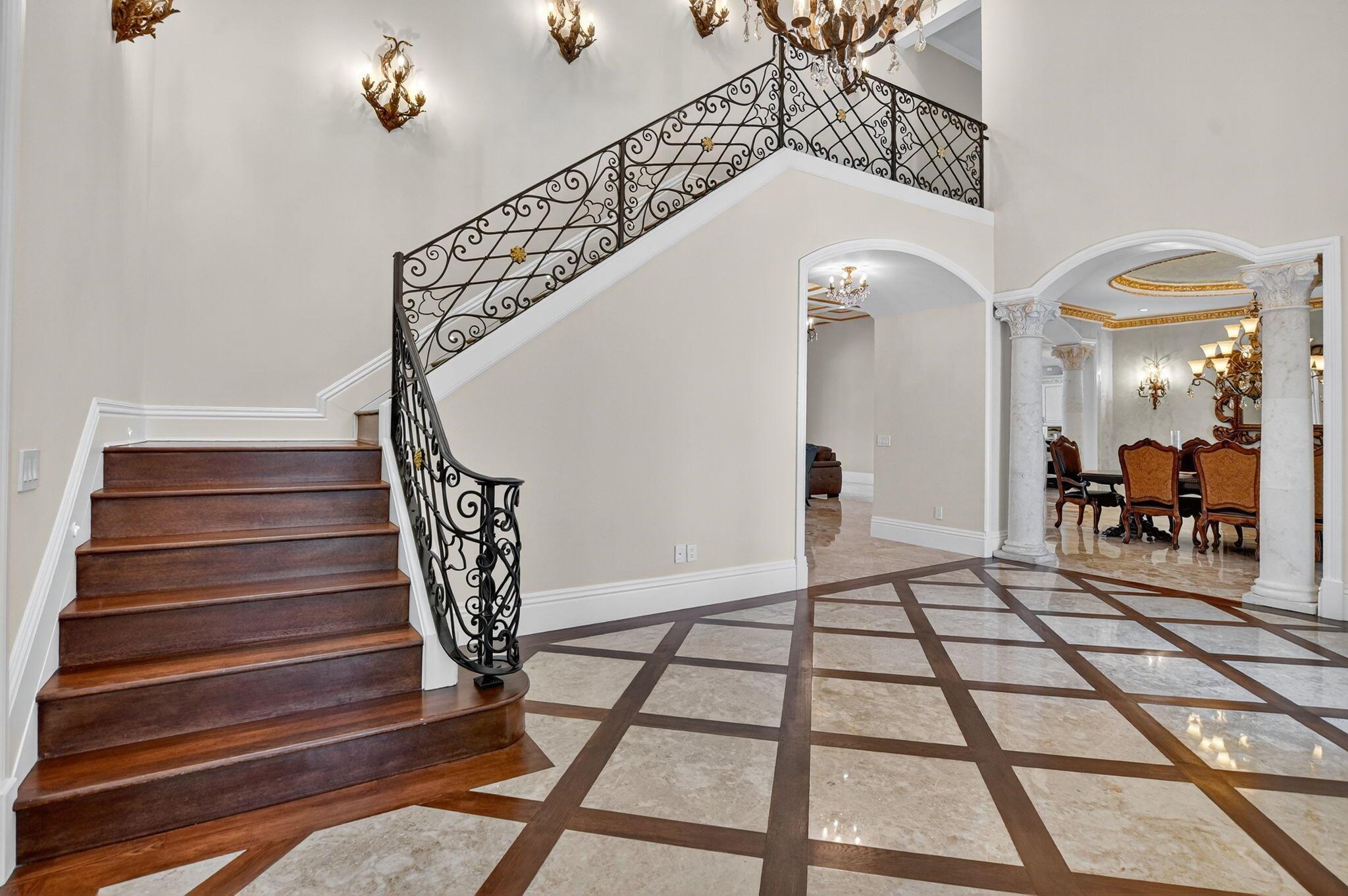 377 E Coconut Palm Road