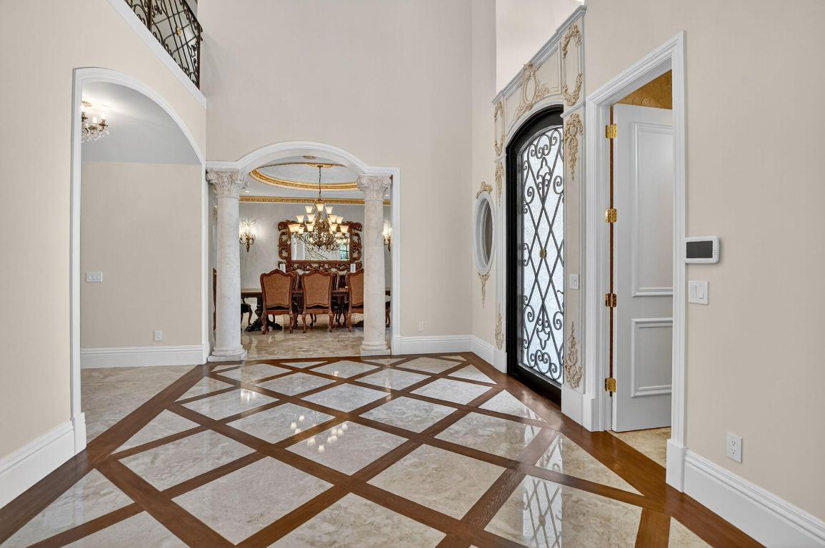 377 E Coconut Palm Road