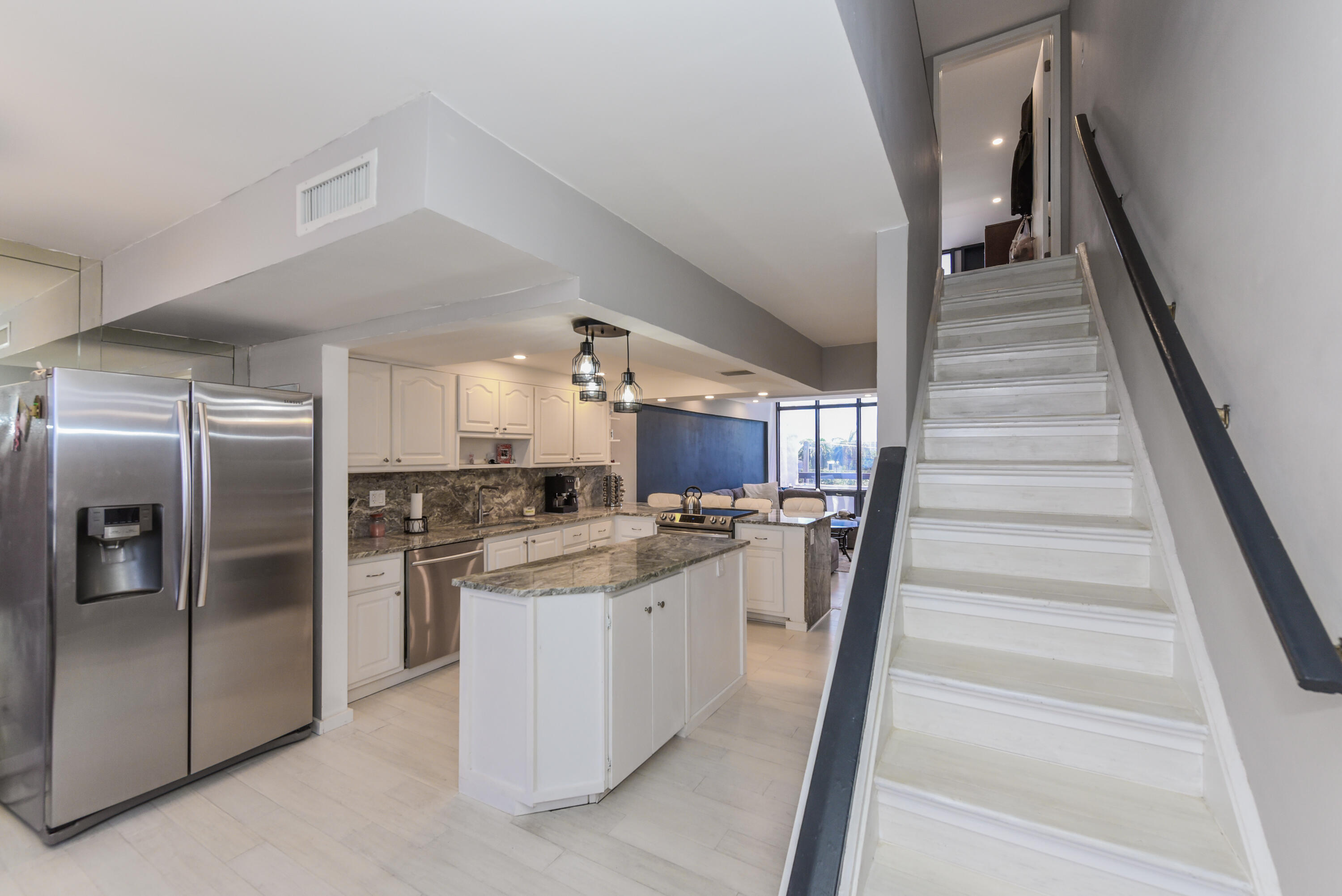 1401 S Federal Hwy 414 Highway 414