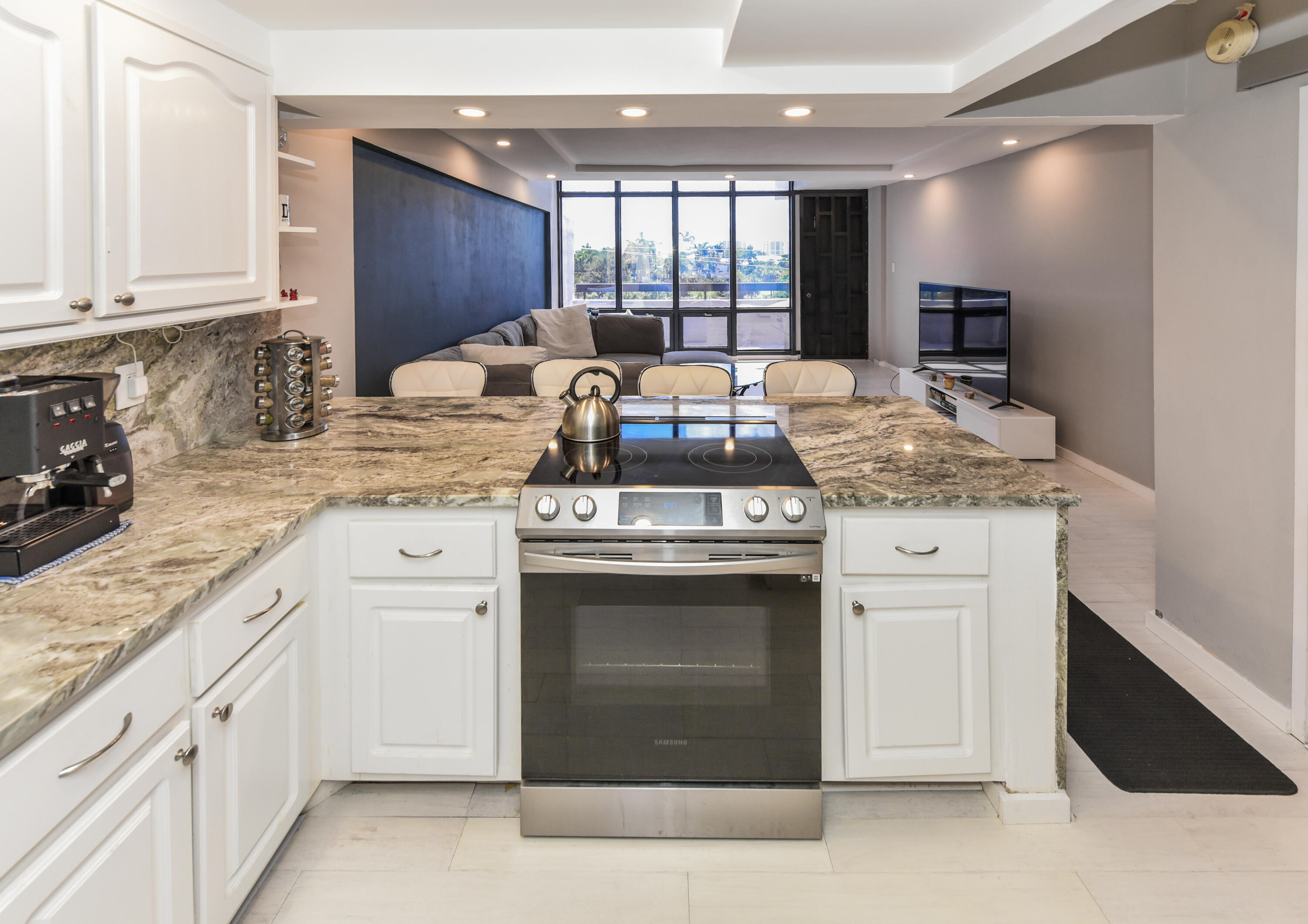 1401 S Federal Hwy 414 Highway 414