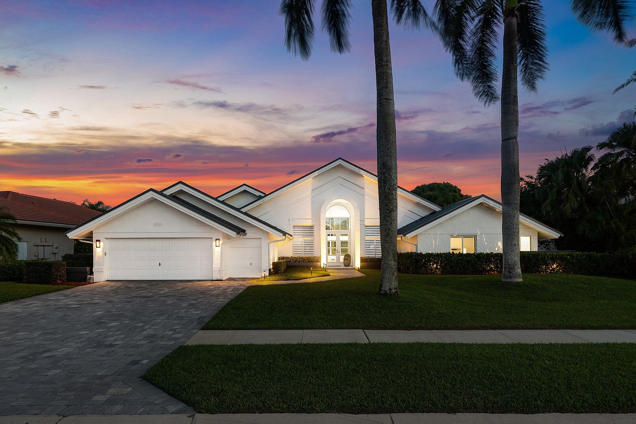 4564 Bocaire Boulevard