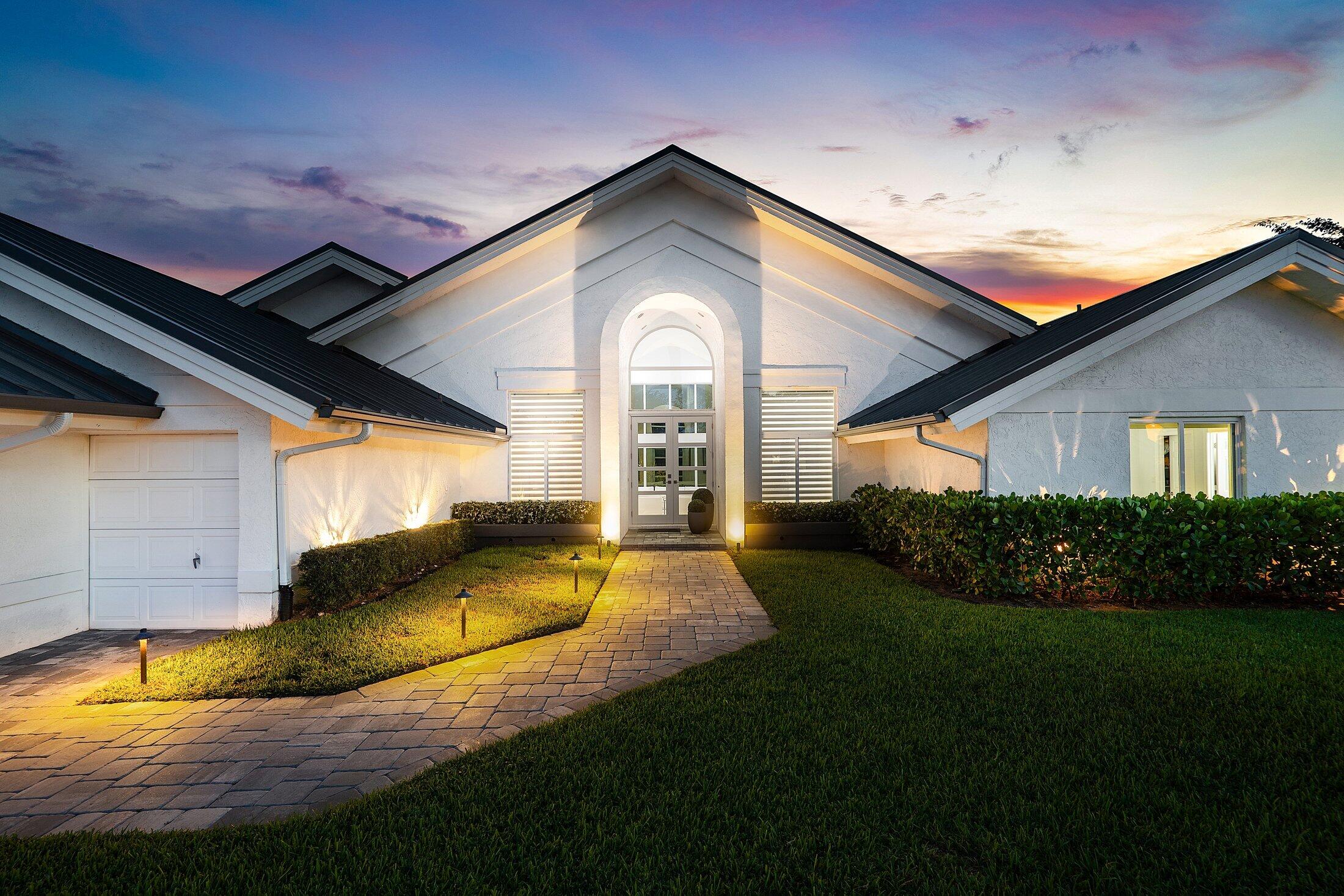 4564 Bocaire Boulevard