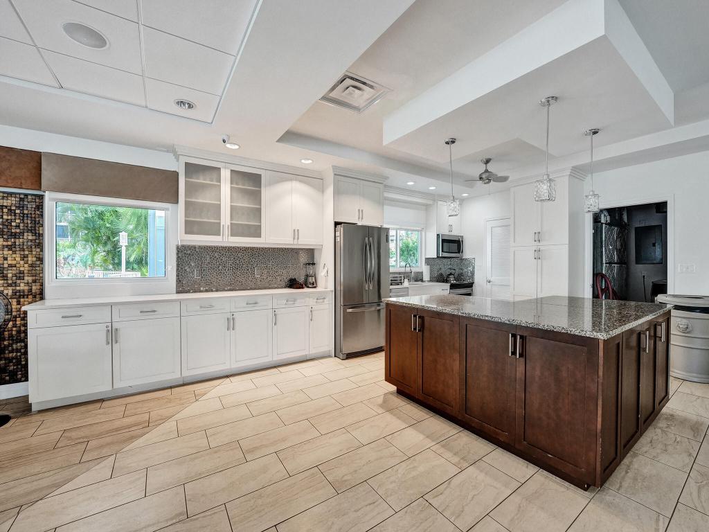 3300 S Ocean Boulevard 1021-C