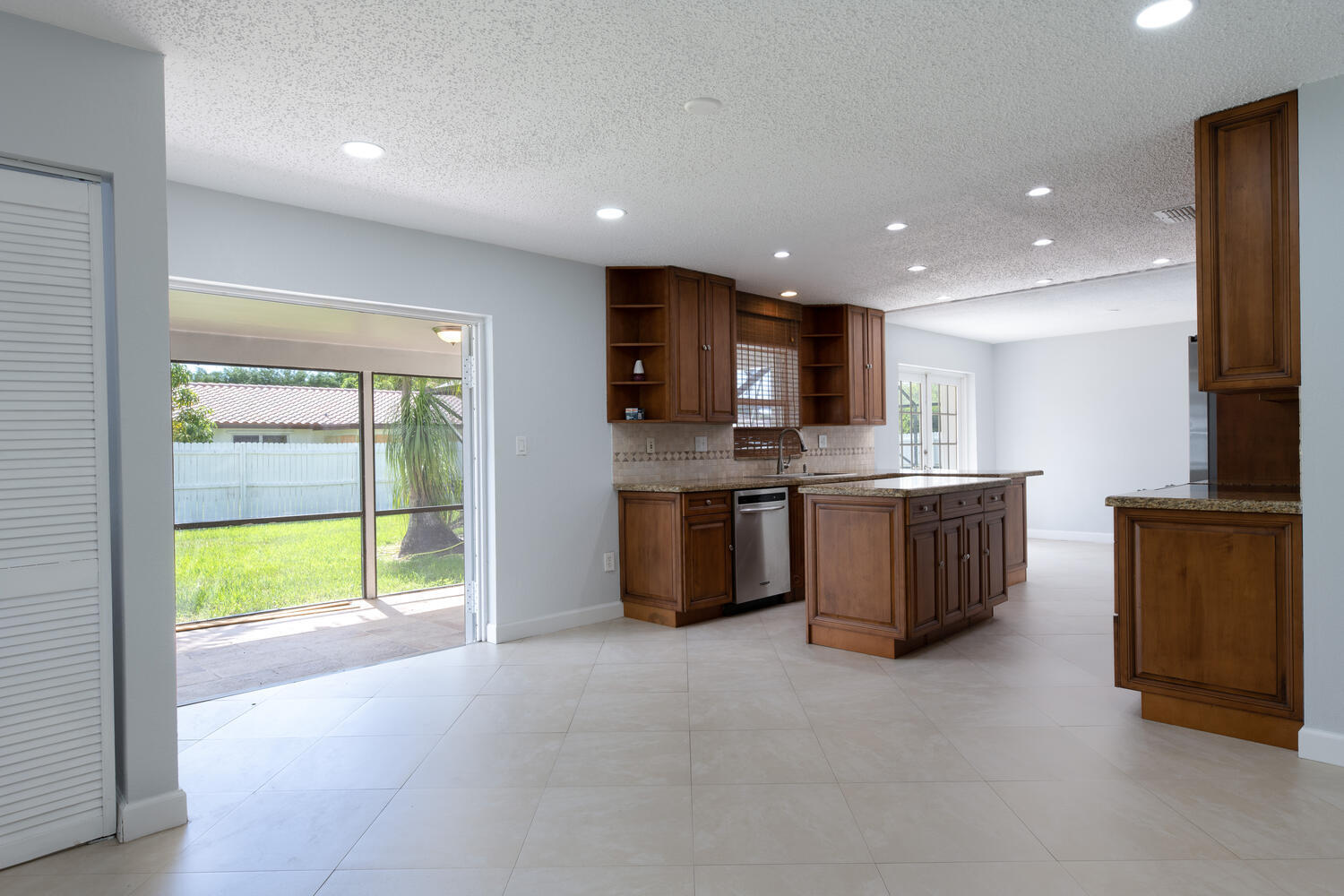 3554 NW 25 Terrace