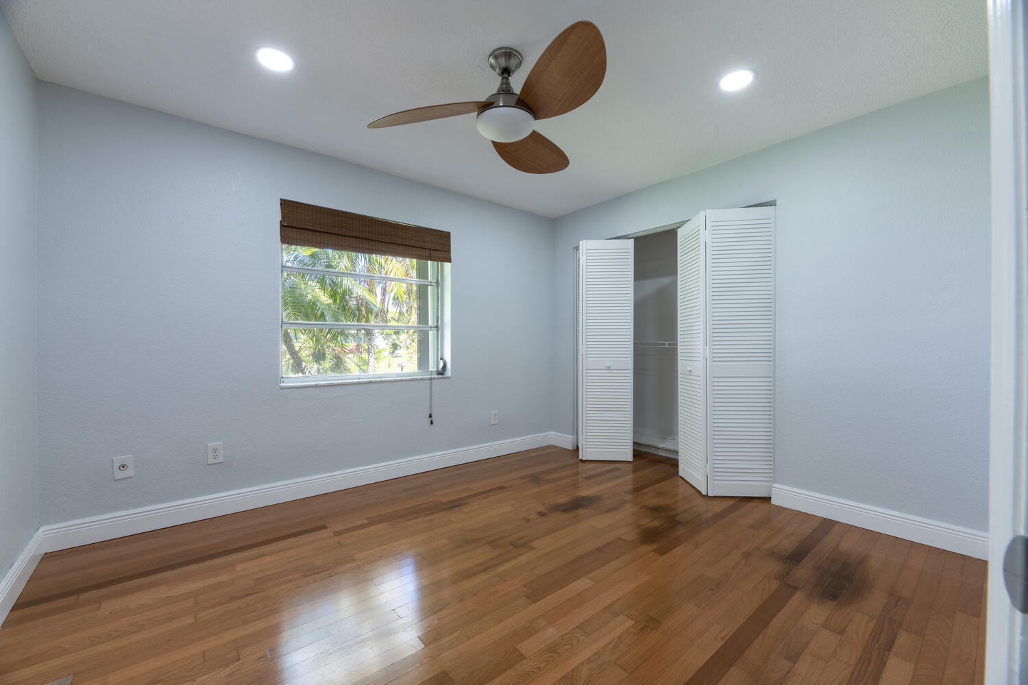 3554 NW 25 Terrace