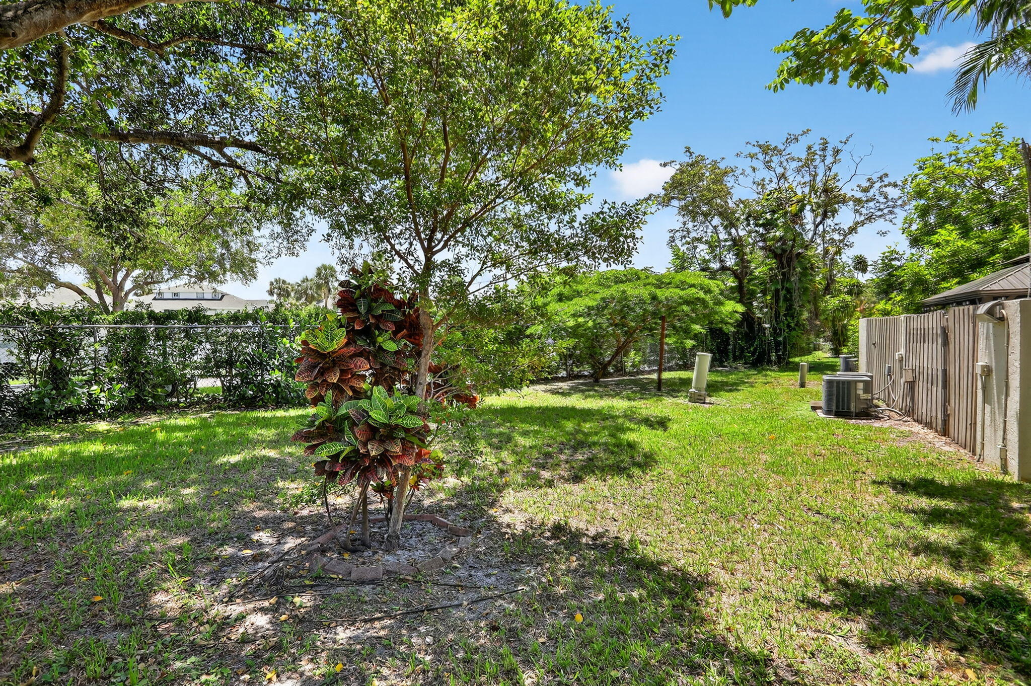 3072 S Oakland Forest Drive 406