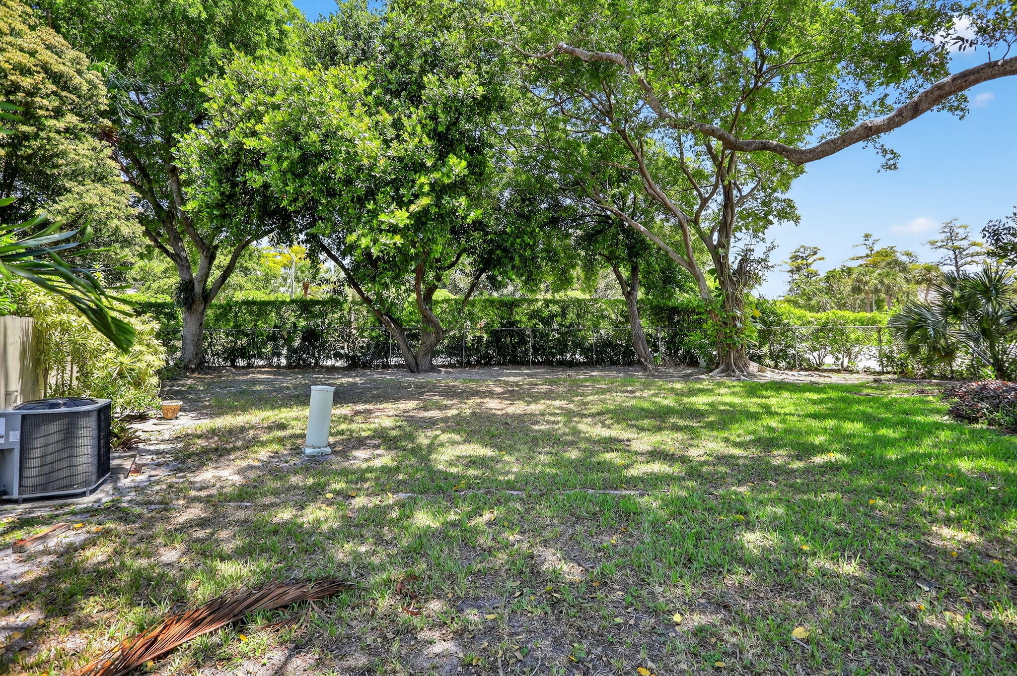 3072 S Oakland Forest Drive 406