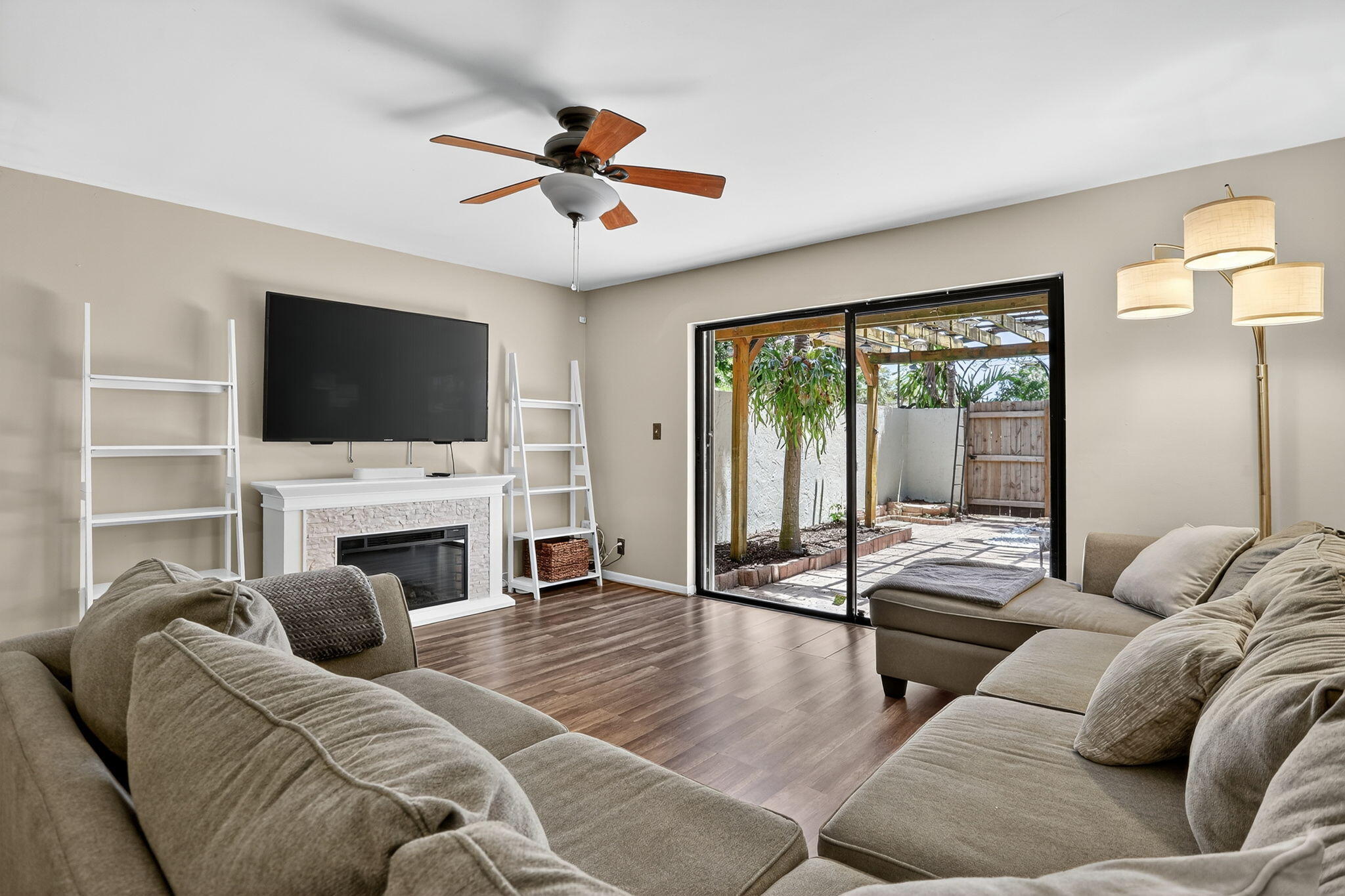 3072 S Oakland Forest Drive 406