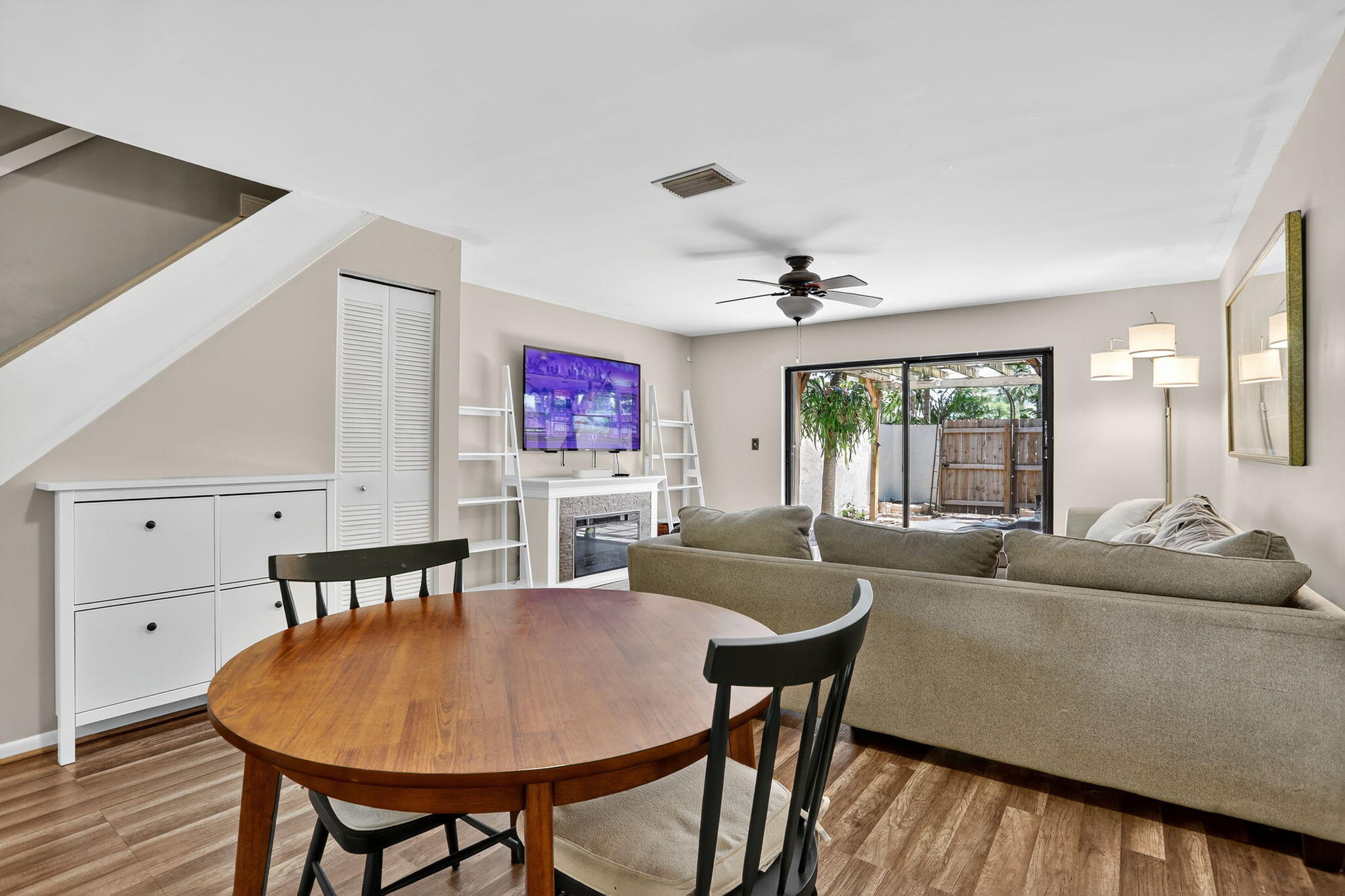 3072 S Oakland Forest Drive 406