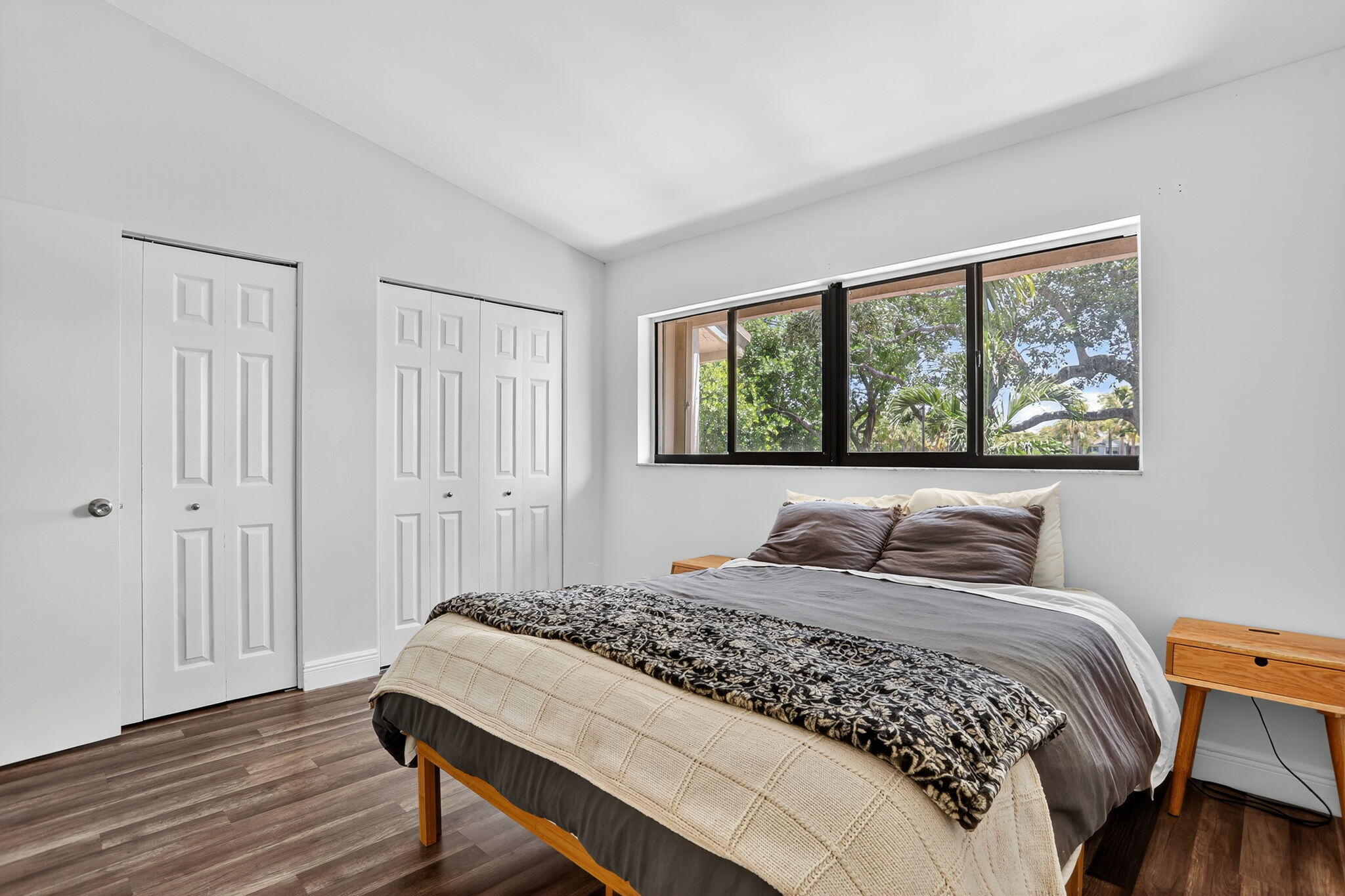 3072 S Oakland Forest Drive 406
