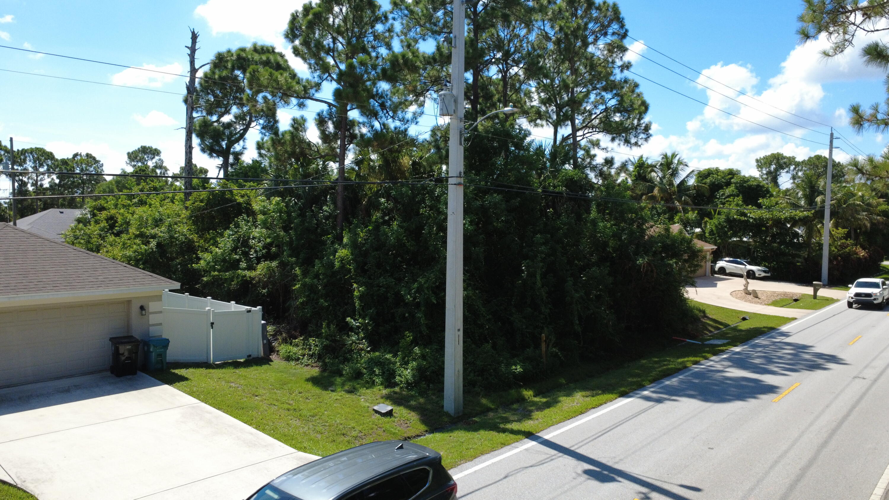 3873 SW Rosser Boulevard