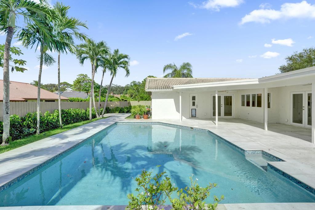 2382 NW 31st Street