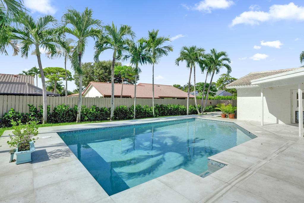 2382 NW 31st Street