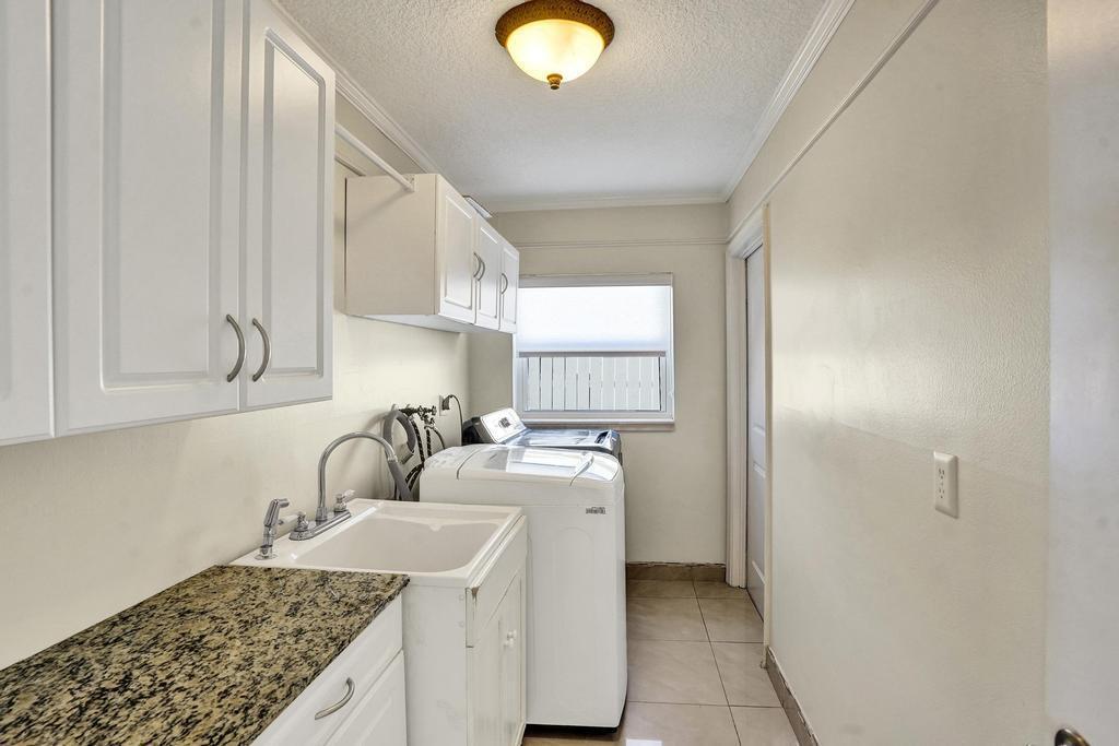 2382 NW 31st Street