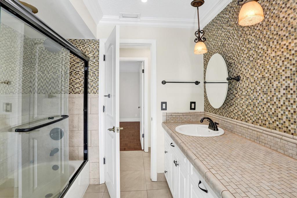 2382 NW 31st Street