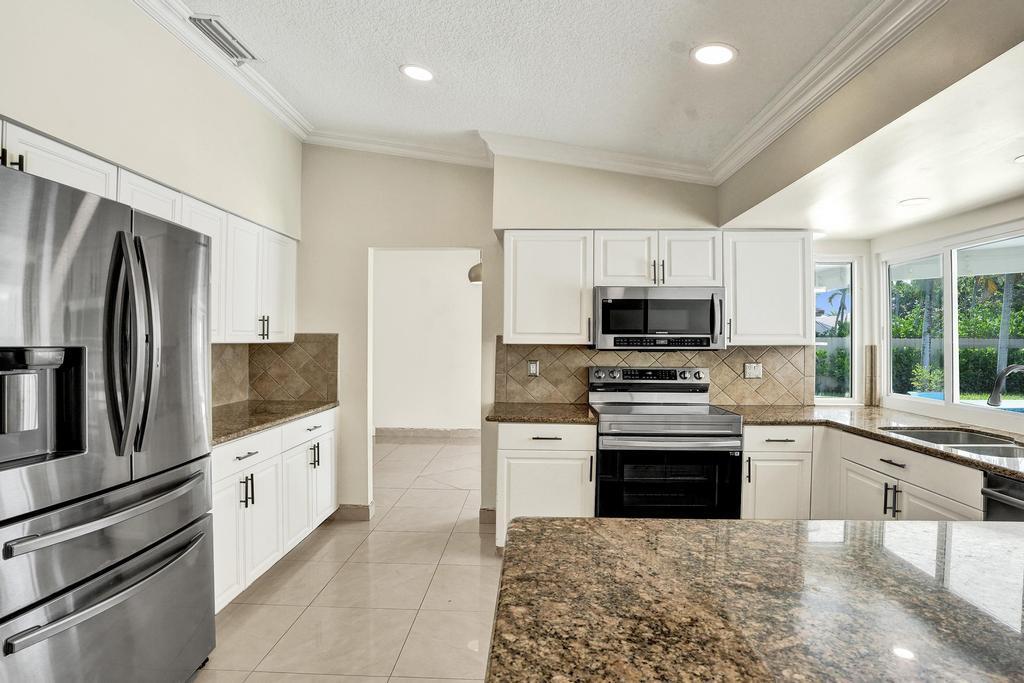 2382 NW 31st Street