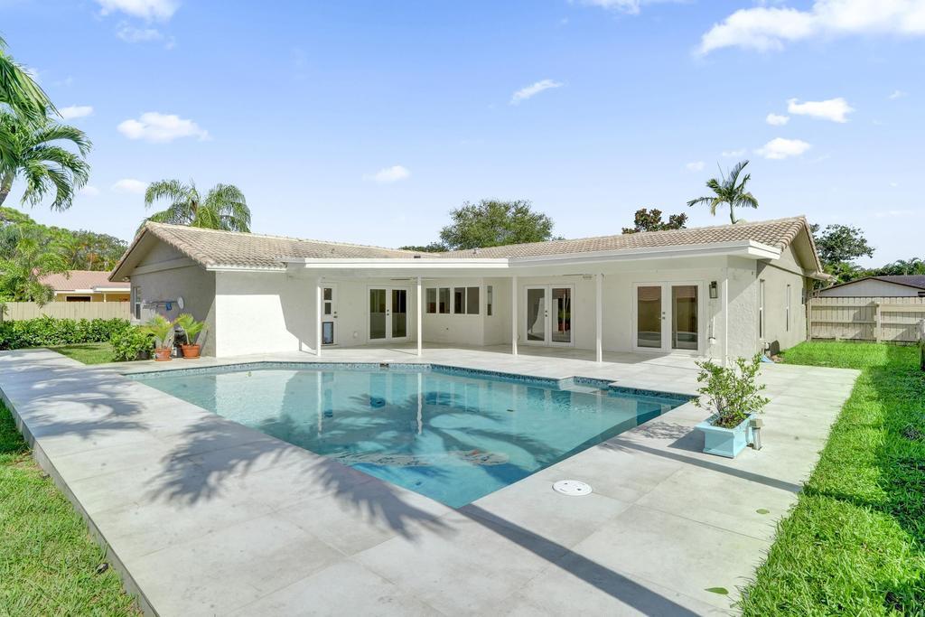 2382 NW 31st Street