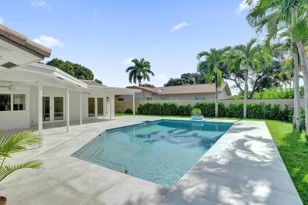 2382 NW 31st Street