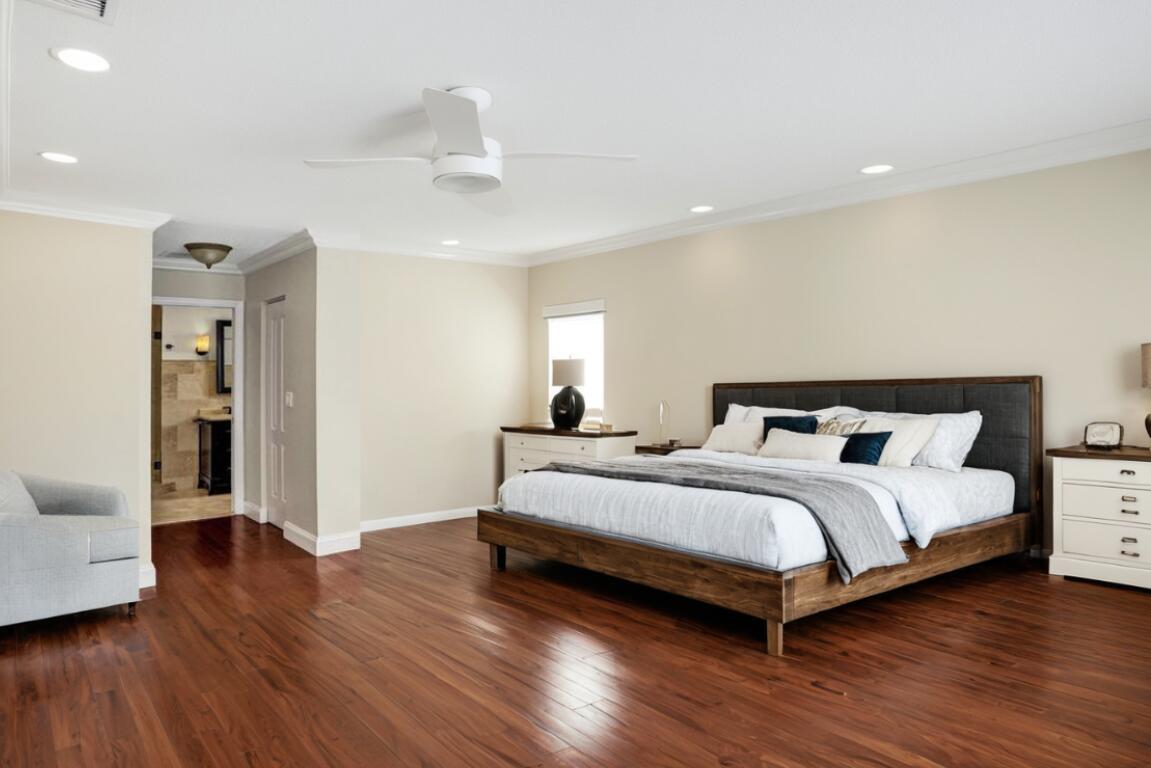 2382 NW 31st Street
