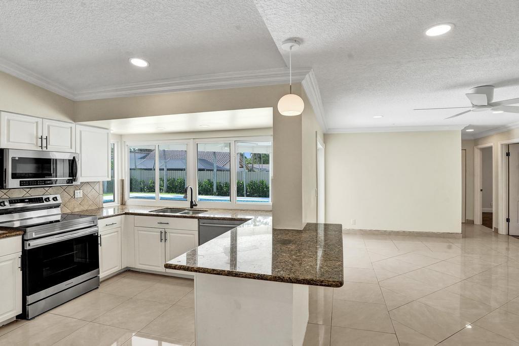 2382 NW 31st Street