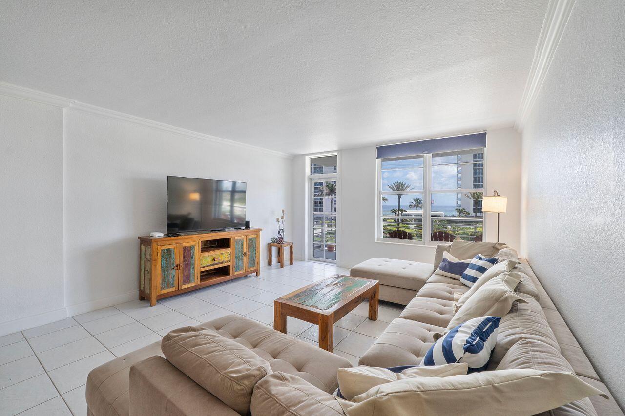 2851 S Ocean Boulevard 3a