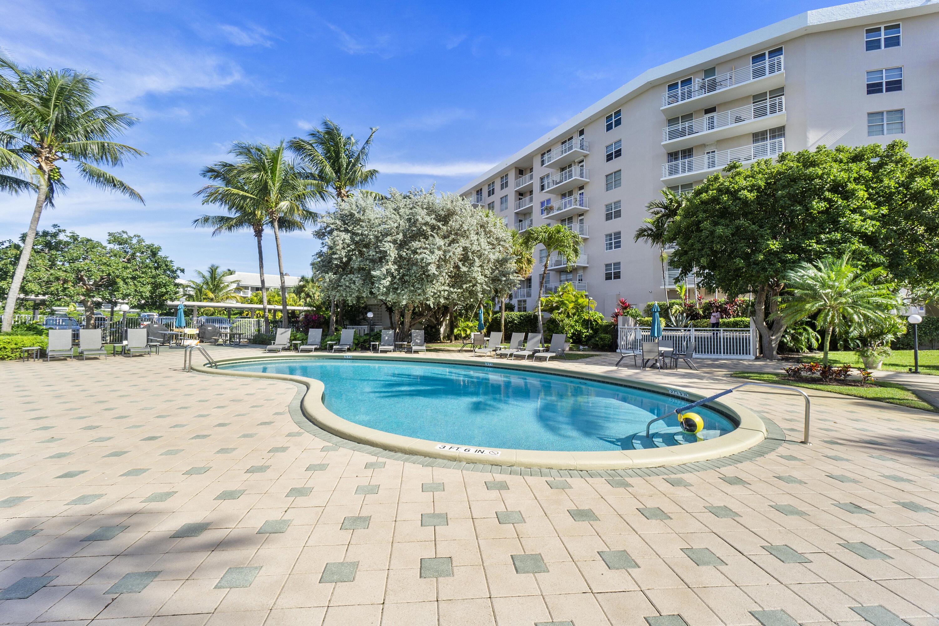 2851 S Ocean Boulevard 3a