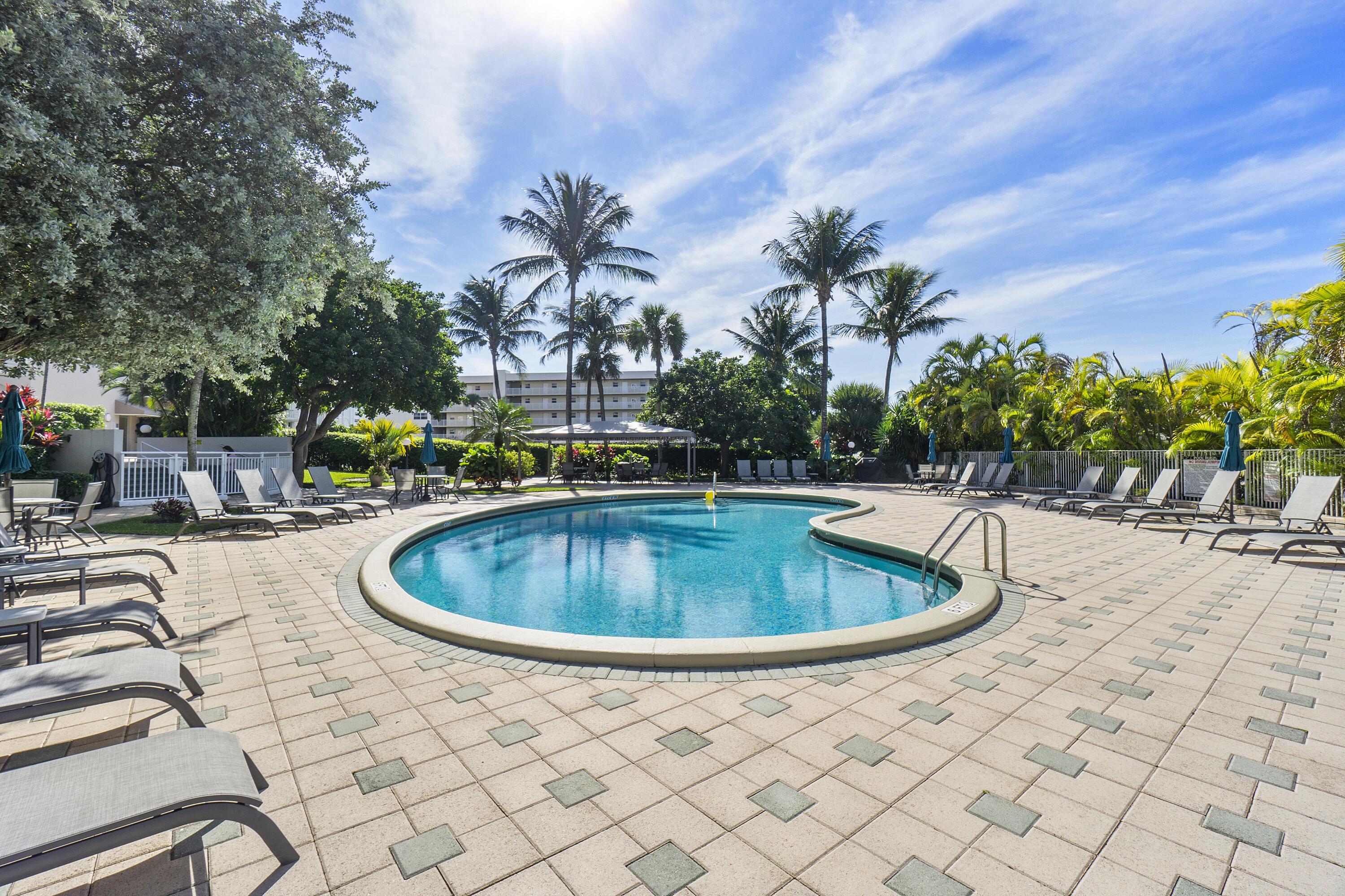 2851 S Ocean Boulevard 3a